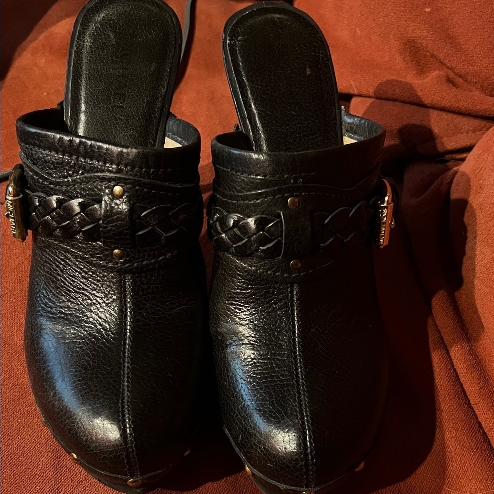 Michael Kors Black Leather heeled mules. Braided Detail gold studs/ buckle.sz 8